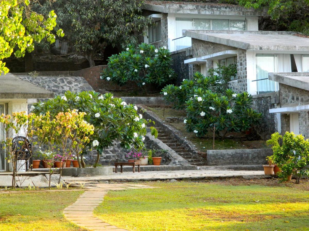 V Resorts Mahua Bagh Murud Nāndgaon Zewnętrze zdjęcie