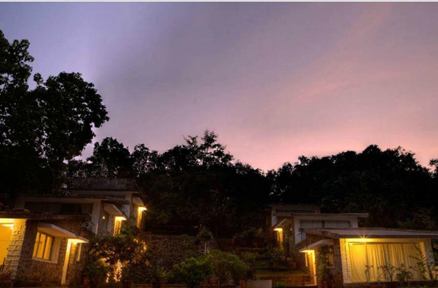 V Resorts Mahua Bagh Murud Nāndgaon Zewnętrze zdjęcie