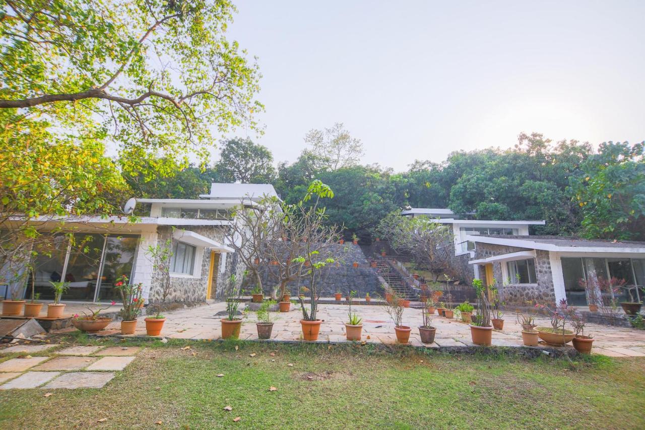 V Resorts Mahua Bagh Murud Nāndgaon Zewnętrze zdjęcie