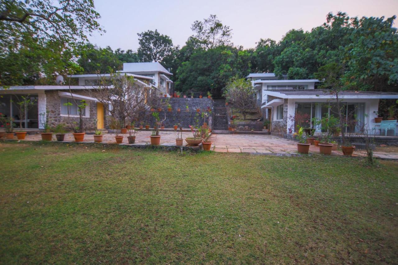 V Resorts Mahua Bagh Murud Nāndgaon Zewnętrze zdjęcie