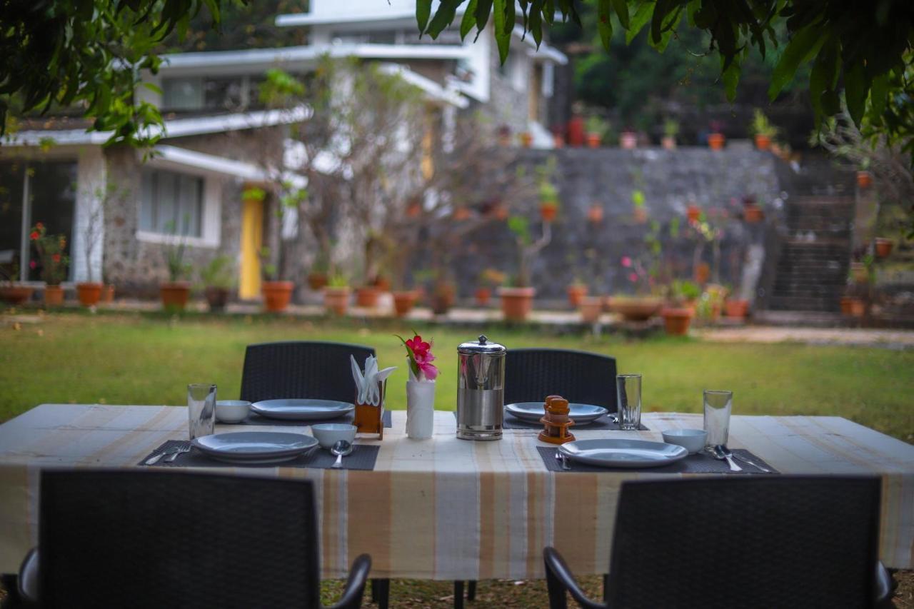 V Resorts Mahua Bagh Murud Nāndgaon Zewnętrze zdjęcie